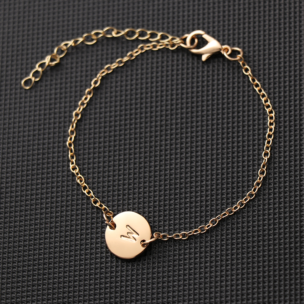 Vòng Tay Đính 26 Chữ Cái Thời Trang Cho Nữ Mihan1