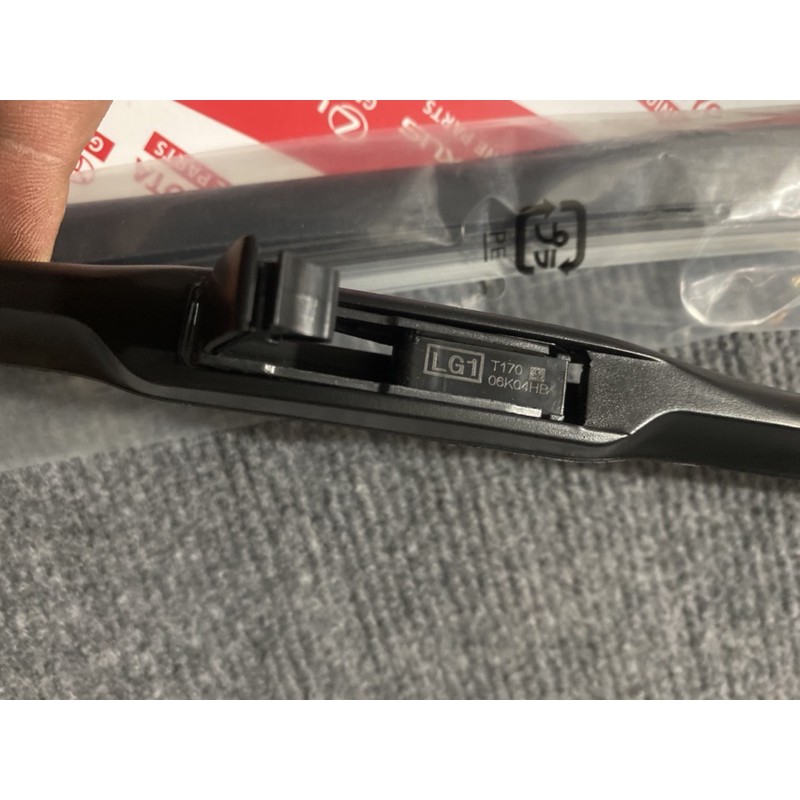 Chổi gạt mưa 3 khúc theo xe Toyota Altis 2014-2021 2015 2016 2017 2018 2019 2020