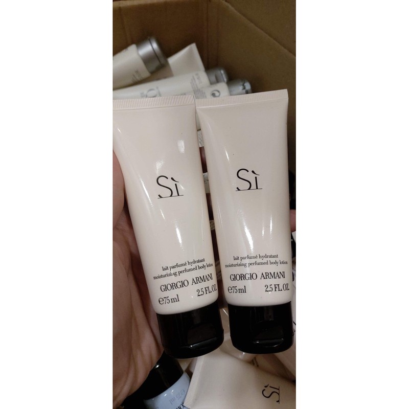 Dưỡng thể Giorgio Armani Sì Perfumed Body Lotion 75ml unbox sẵn hàng