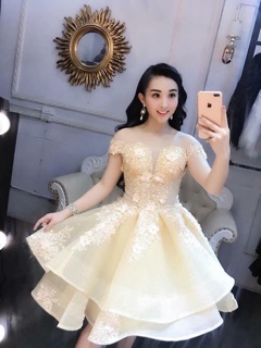 Váy công chúa lấp lánh