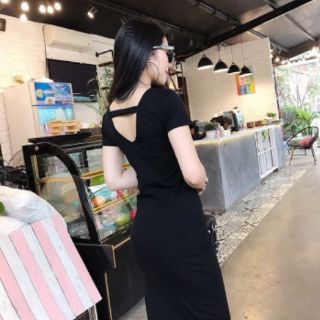 Váy body siêu đep dài qua gối