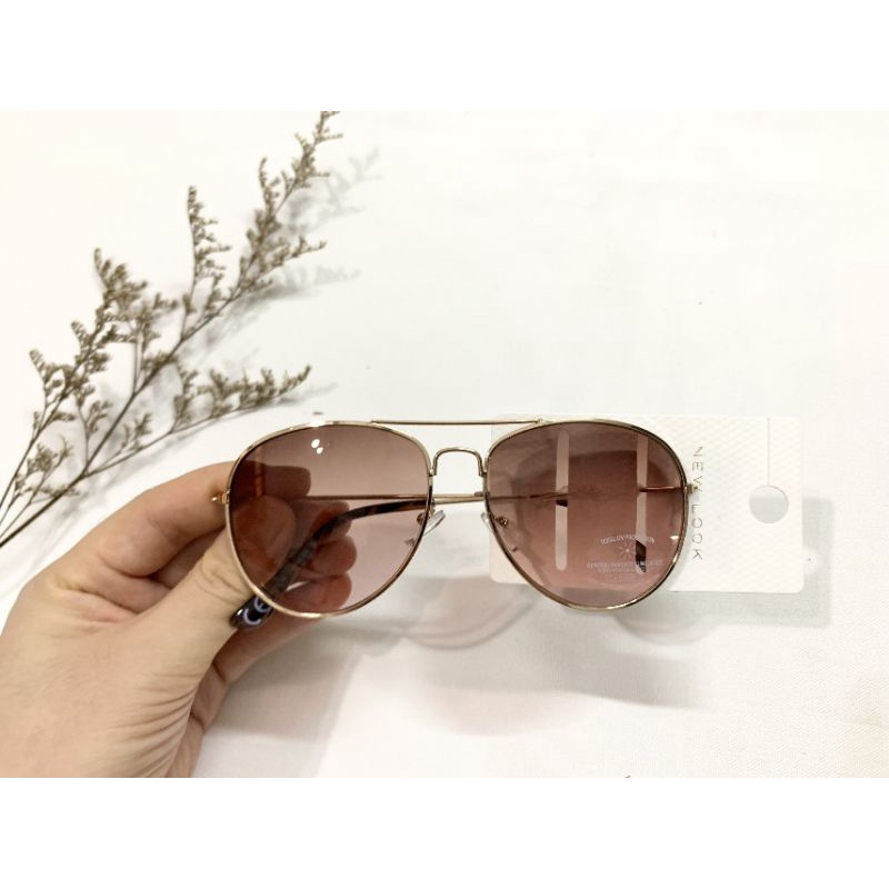 Kính Newlook -có mail mua hàng của web