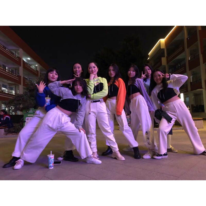 SET 2 MÓN ÁO CROPTOP HODDIE BURGER