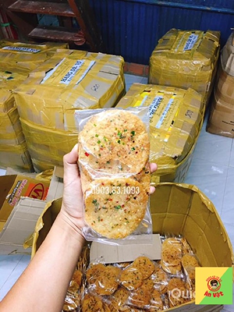 1 BỊCH CƠM CHÁY CHIÊN NƯỚC MẮM HÀNH - GÓI 3 MIẾNG 100GR - ĐỒ ĂN VẶT SÀI GÒN TPHCM VỪA NGON VỪA RẺ | BigBuy360 - bigbuy360.vn