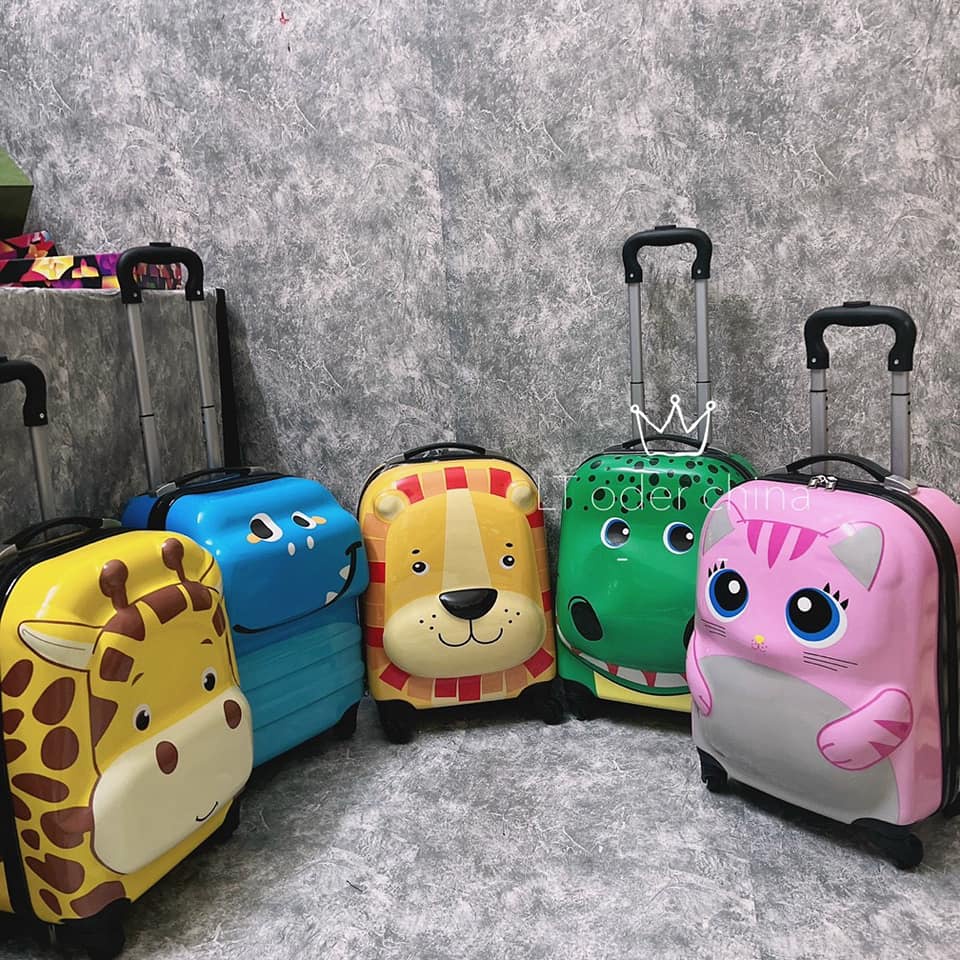 Vali kéo du lịch cho bé trai sư tử, hươu mặt nổi cao cấp size 18 inch