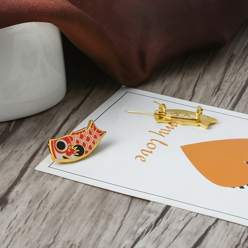 Ghim Cài Áo Hình Cá Chép Hoạt Hình Sáng Tạo Cá Tính