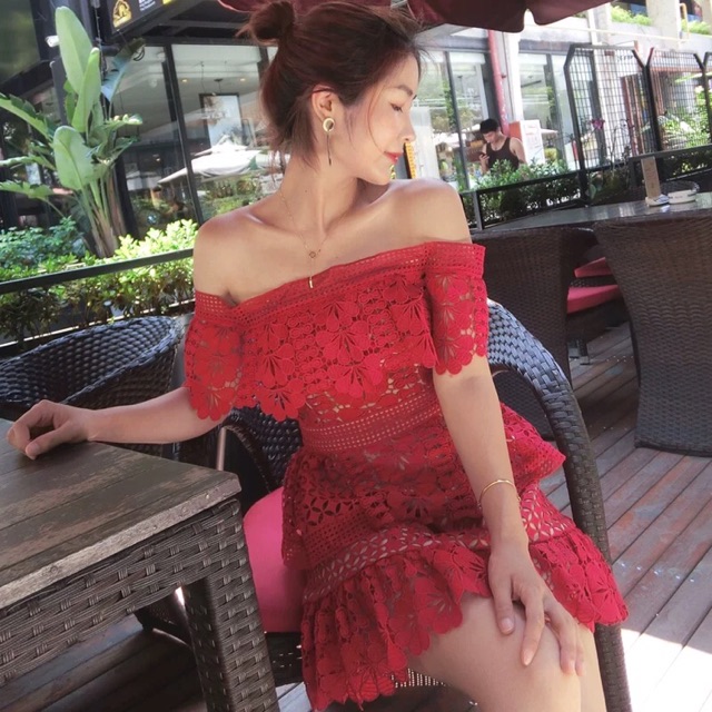 Đầm ren trễ vai hàng cao cấp Ảnh thật phía cuối
