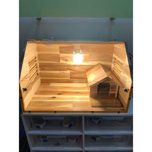 Chuồng nuôi bò sát gỗ ghép và mica KB5 D50 R30 C30cm