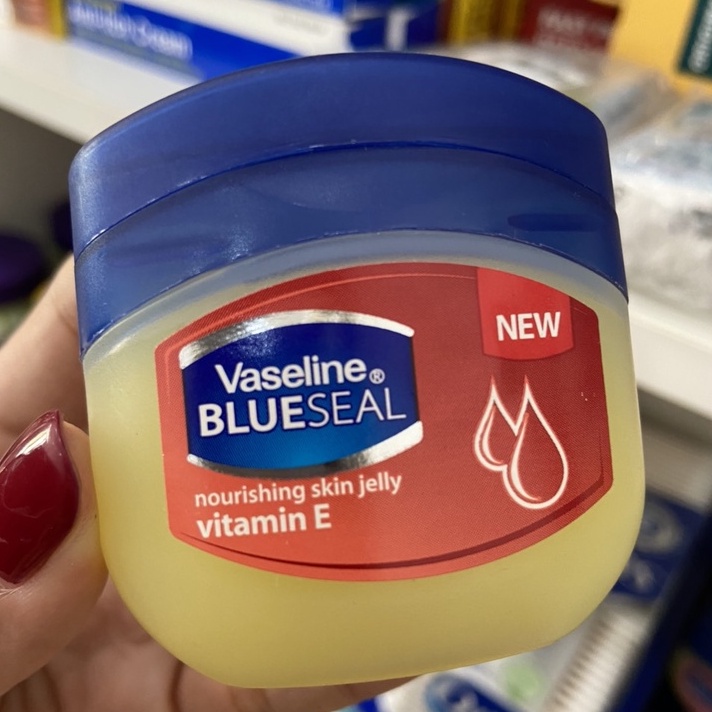 Sáp dưỡng ẩm Vaseline Blueseal vitamin E 50ml