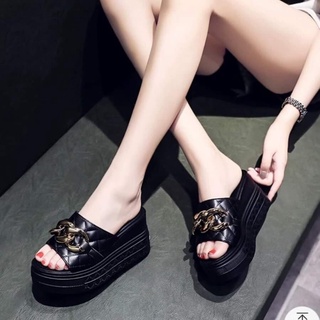 Dép đế xuồng quai phối xích