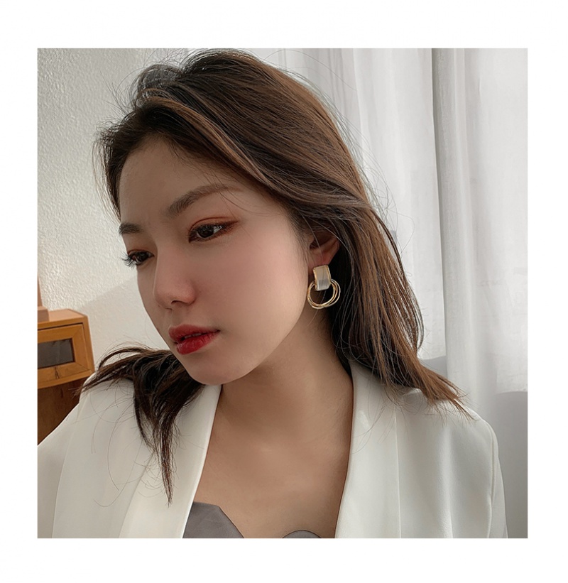 Bông tai tròn mạ bạc phong cách Hàn Quốc