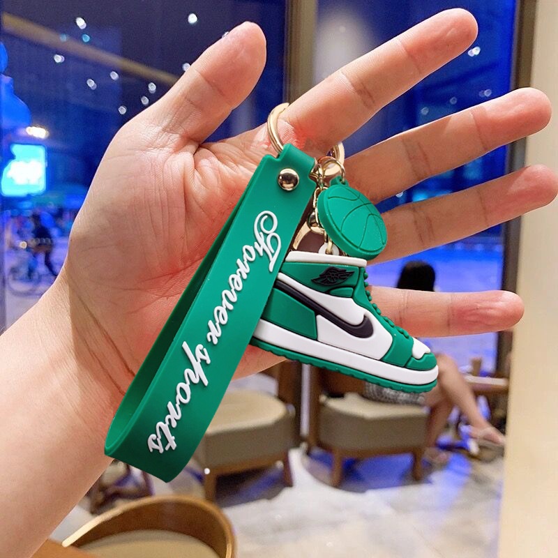 Móc Khóa Ba Chiều Hình sneakers aj Cá Tính Sáng Tạo Dành Cho Nam Và Nữ