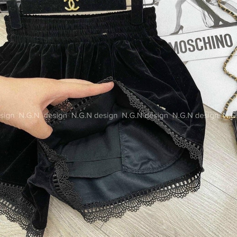 Quần sooc nhung chân ren