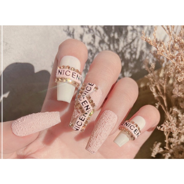 set trang trí móng tay