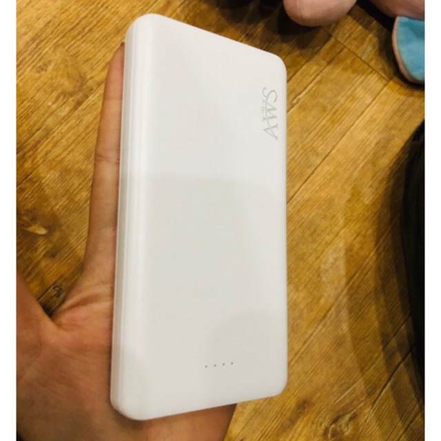 Sạc trữ mỏng 10.000mha