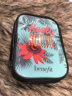 Túi đựng mỹ phẩm Benefit