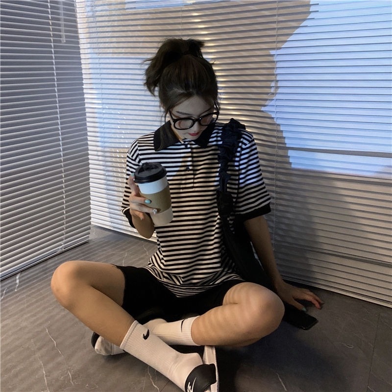 Áo Thun Tay Lửng Họa Tiết Sọc Đen Trắng Thời Trang Dành Cho Nữ