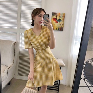 (order) Váy caro cổ v khuy ngực