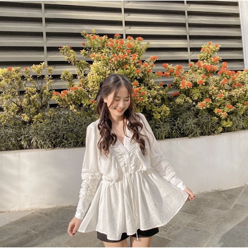 Áo kiểu nhún ngực thắt nơ eo - Irene