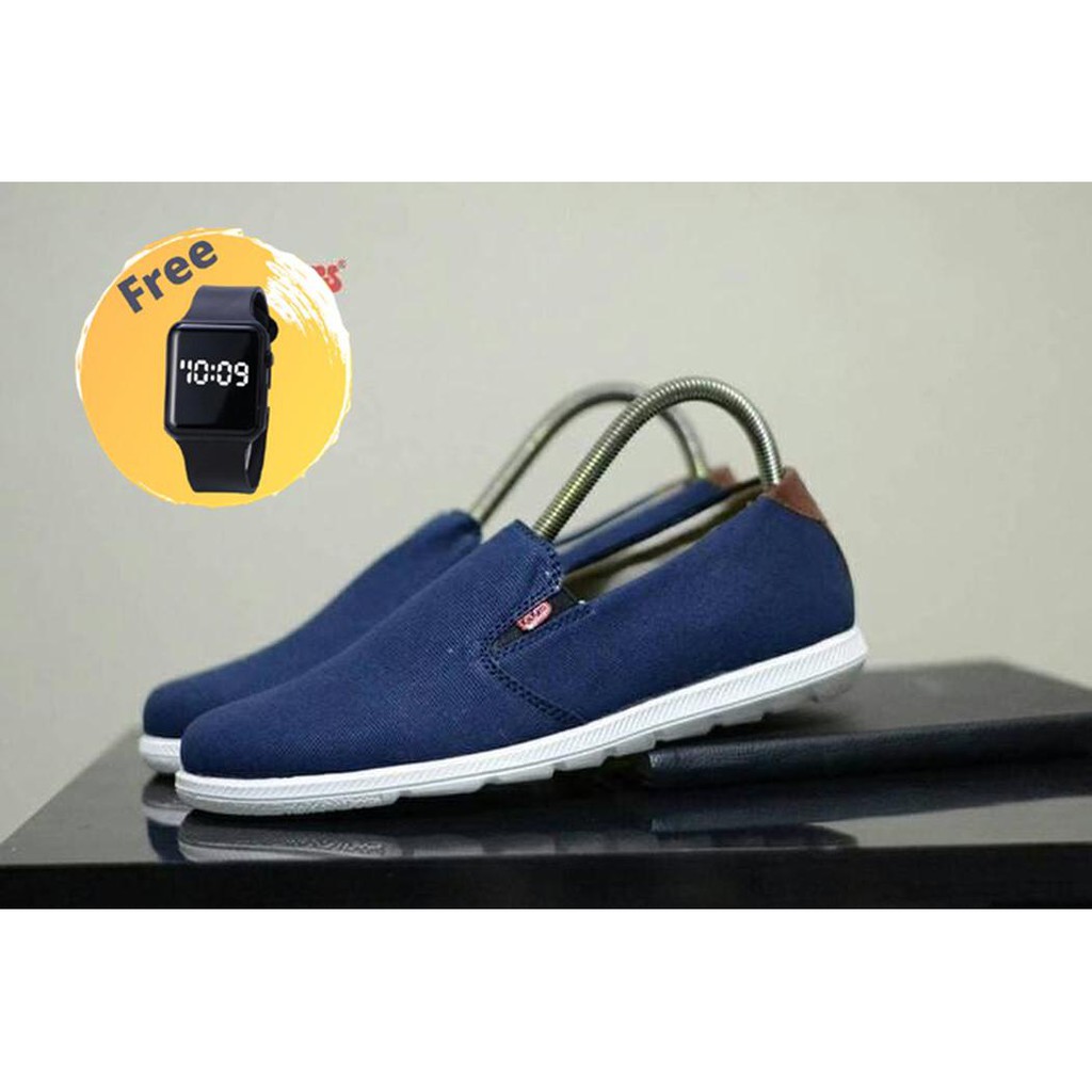 LACOSTE Giày Lười Nam Vải Canvas Ak761