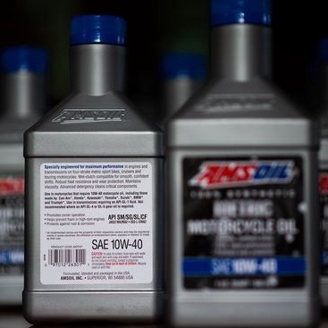 Nhớt Amsoil Metric Synthetic 10w40