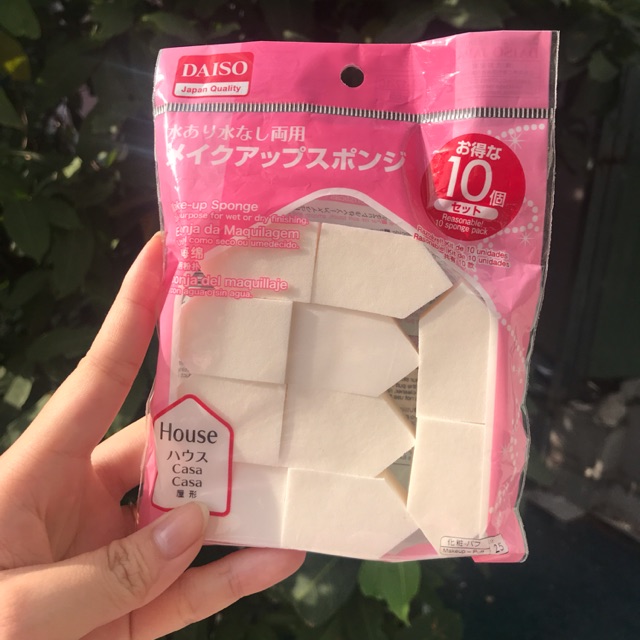 Mút đánh nền Daiso Japan