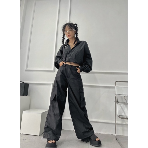Kool Set - Set áo khoác croptop và quần túi hộp cá tính năng động màu đen