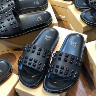 Dép lê nam đính đá