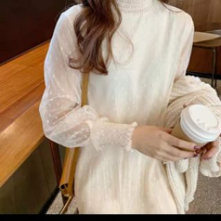 Váy voan tay chun