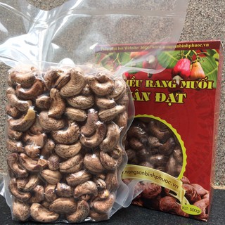 Hạt điều rang muối vỏ lụa Quân Đạt hộp giấy 500gr