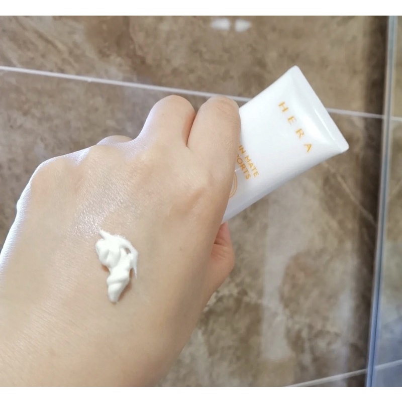 Kem chống nắng Hera Sun Mate Protector SPF50+/PA++++