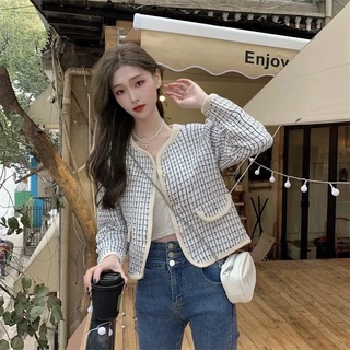 A thousand birds, a small fragrant wind, a colored coat, a new style in the early spring of 2022, a short cardigan with a short style.
