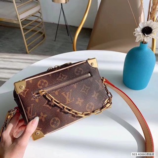 Túi's LV trunk da bò