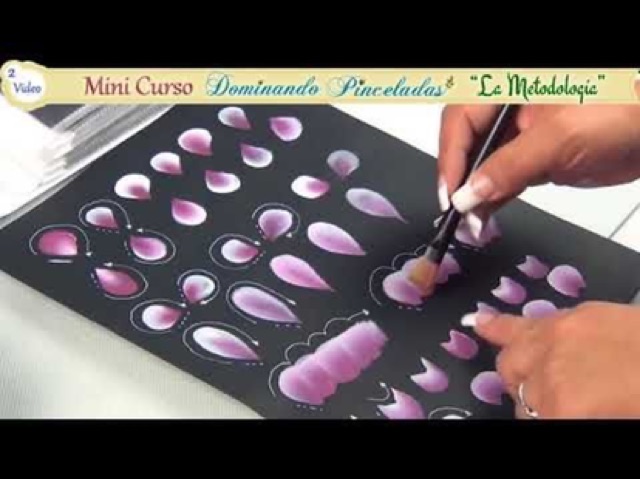 Bảng đen tập vẽ