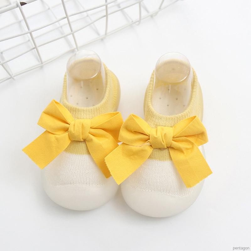 Giày Vớ Đế Cao Su Mềm Thoáng Khí Chống Trượt Đính Nơ Dễ Thương Cho Bé Tập Đi Walkers