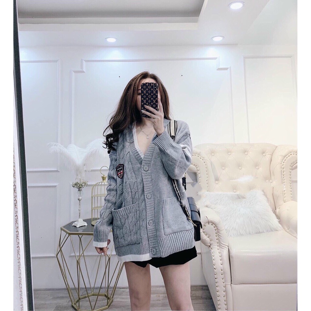  🎀HÀNG ĐẸP🎀 Áo Khoác Cadigan Len Xám Huy Hiệu  Dành Cho Nữ_Phong Cách Hàn Quốc | BigBuy360 - bigbuy360.vn