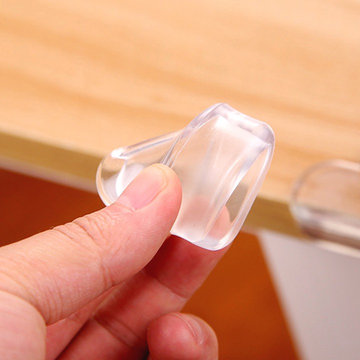 Miếng bịt góc bàn góc tủ bằng silicone hình trái tim (BGT03)