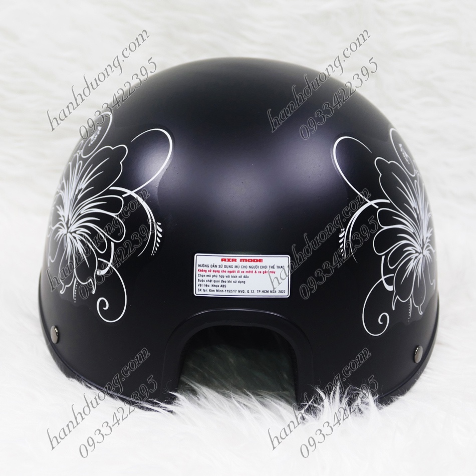 Nón bảo hiểm kết nữ hoa tua dài có khoét đuôi phù hợp cho cả nam và nữ