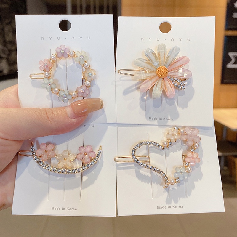 Kẹp tóc đính đá phong cách Hàn duyên dáng sành điệu cho nữ