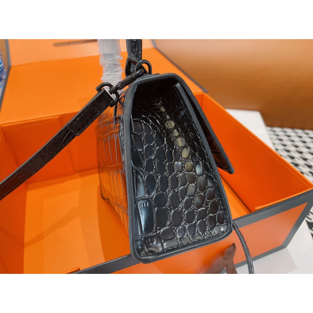 Ví Da Bò Đính Đá Thời Trang Dành Cho Nữ