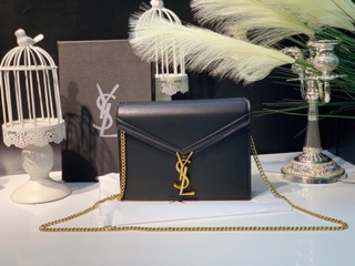 Túi Yves Saint Laurent