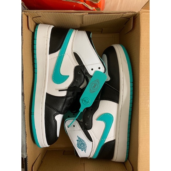 Giầy thể thao đen xanh ngọc cao và thấp cổ hàng đẹp siêu rẻ