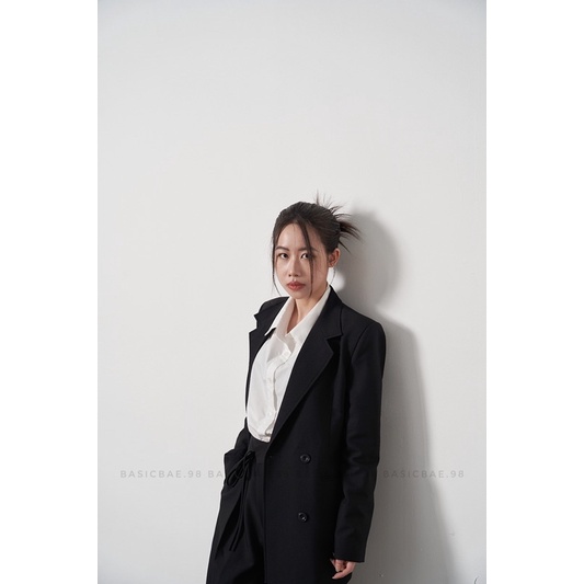 Bộ suit 4 khuy và quần suông buộc dây cá tính