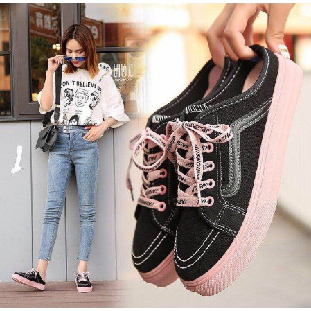 Giày sục thể thao dây chữ siêu xinh êm chân | BigBuy360 - bigbuy360.vn