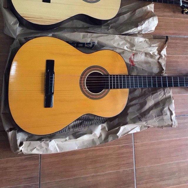 Đàn Guitar giá rẻ. Mã T2P