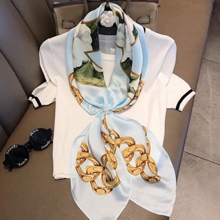 Khăn thắt cổ áo size 90x90.