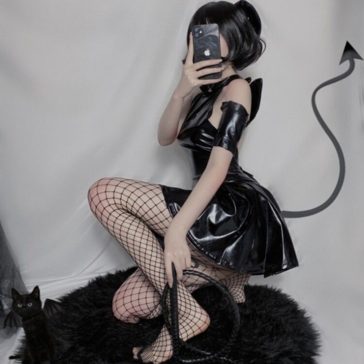 Váy da dáng xòe sexy cosplay gợi cảm kèm phụ kiện | BigBuy360 - bigbuy360.vn