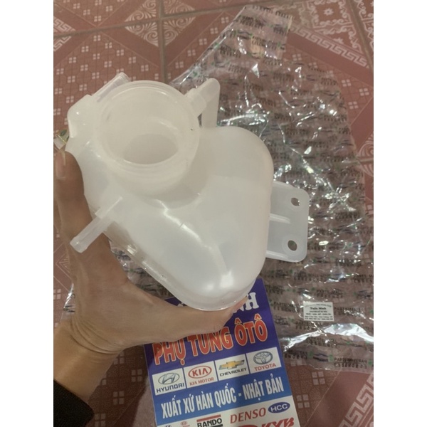 Bình nước phụ Spark M300 2011-2019