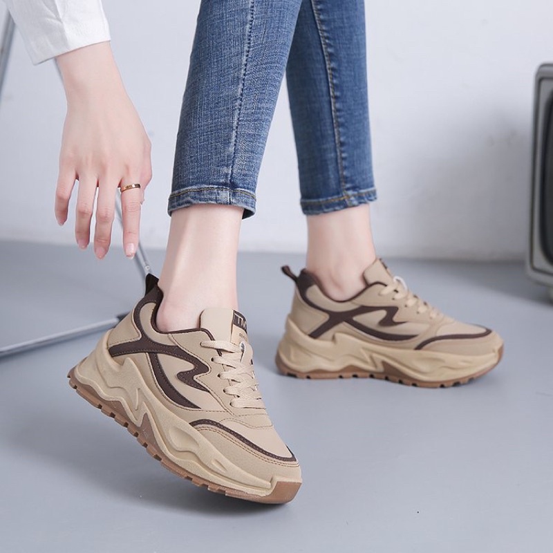 Giày Thể Thao Nữ, Sneaker Độn Đế Da Mềm Phối In 3D , Kiểu Dáng Thể Thao Hotrend 2022