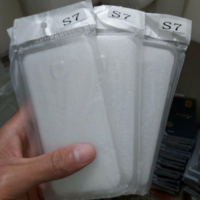 Combo 3 chiếc ốp silicon trong suốt galaxy S7 (loại A)